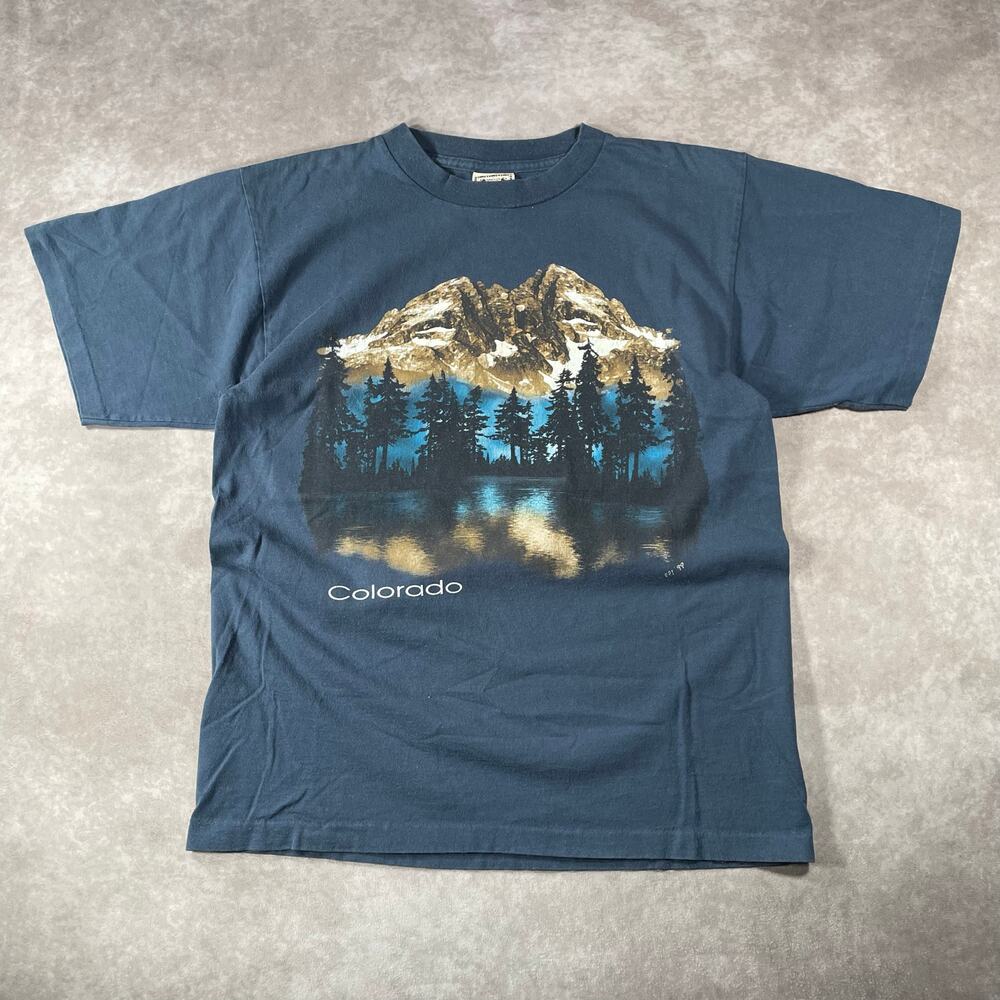 90’s Colorado State Wildlife Nature Graphic T-shirt